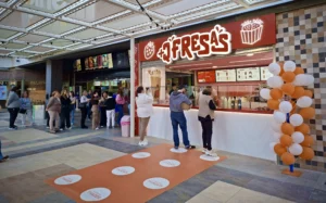 mas-que-fresas-thader-apertura 1