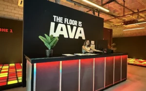 Foto The Floor Is Lava 3